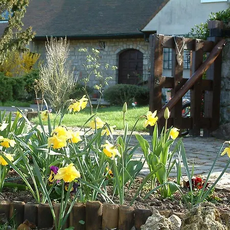 Oda ve Kahvaltı Maison Prairie Bonheur Magny-les-Hameaux