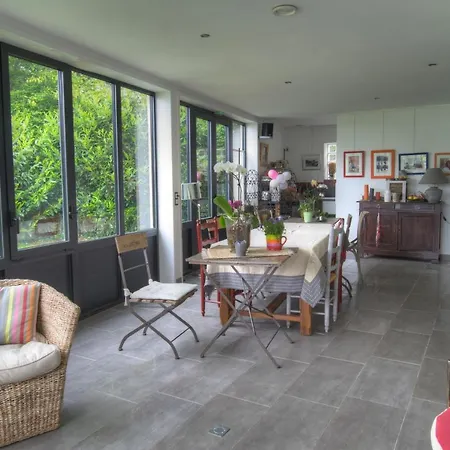 Maison Prairie Bonheur Oda ve Kahvaltı Magny-les-Hameaux